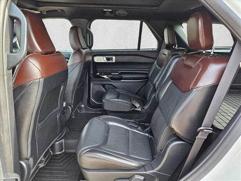 Used 2021 Ford Explorer Platinum w/ Equipment Group 601A image 20