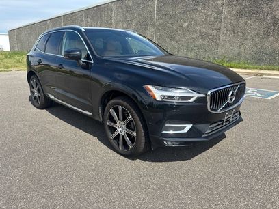 Used 2019 Volvo XC60 T5 Inscription w/ Protection Package Premier