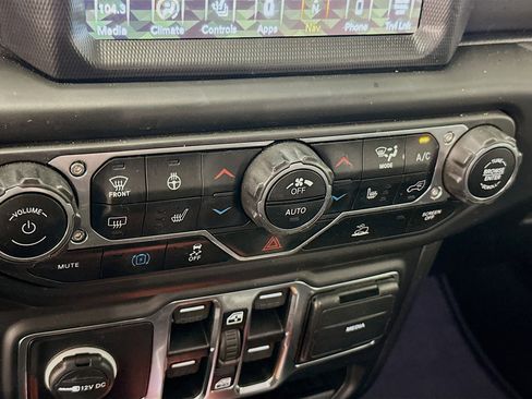 Used 2023 Jeep Wrangler Sahara w/ Cold Weather Group image 24