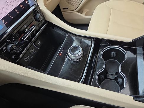 Used 2021 Jeep Grand Cherokee L Limited image 25