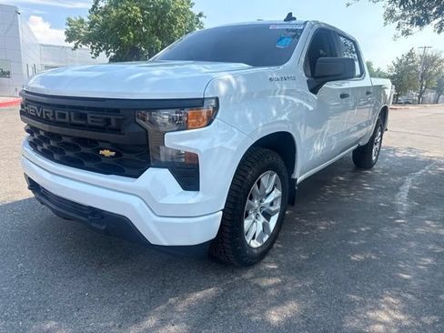 Used 2022 Chevrolet Silverado 1500 Custom RWD image 3