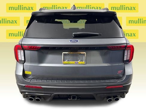 Certified 2025 Ford Explorer ST AWD/4WD image 6