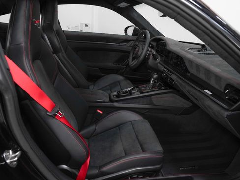 Used 2026 Porsche 911 GT3 image 30
