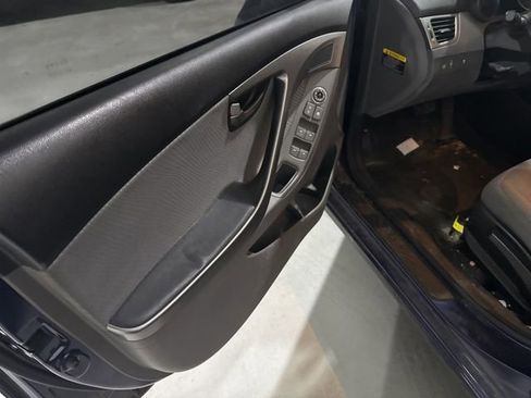 Used 2012 Hyundai Elantra GLS w/ Preferred Pkg 3 image 12