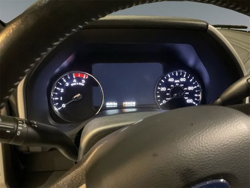 Used 2022 Ford F350 Lariat w/ Black Appearance Package image 10