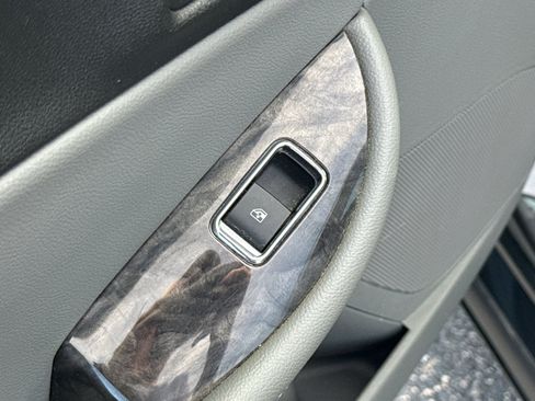 Used 2014 Chevrolet Impala LT FWD image 29