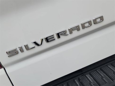 Used 2025 Chevrolet Silverado 1500 Custom image 30