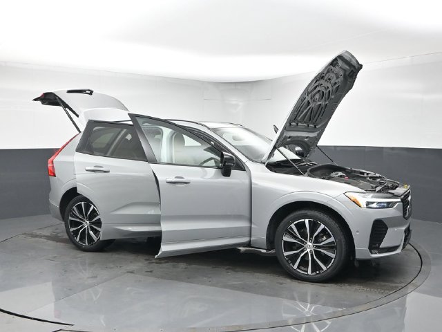 Used 2024 Volvo XC60 B5 Plus w/ Protection Package Premier AWD/4WD image 46