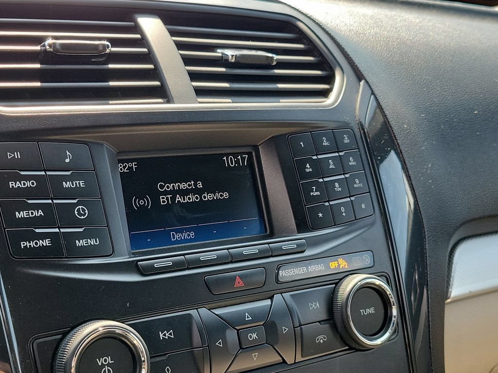 Used 2018 Ford Explorer FWD image 32