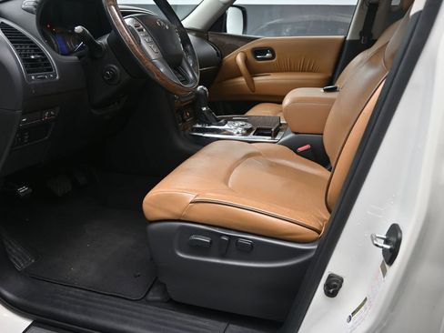 Used 2017 INFINITI QX80 Signature Edition RWD image 17