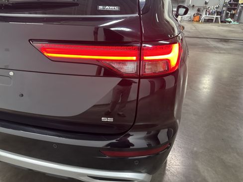 Used 2024 Mitsubishi Outlander SE image 36