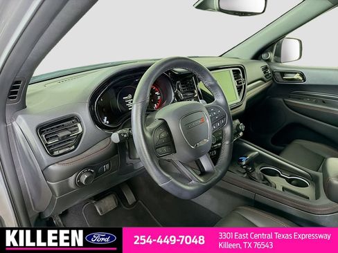Used 2025 Dodge Durango GT AWD/4WD image 11