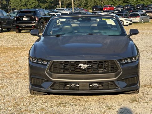 Used 2025 Ford Mustang Premium RWD image 2