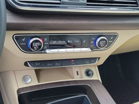 Certified 2024 Audi Q5 2.0T Premium AWD/4WD image 30