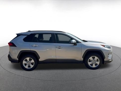 Used 2021 Toyota RAV4 XLE w/ Convenience Package image 16