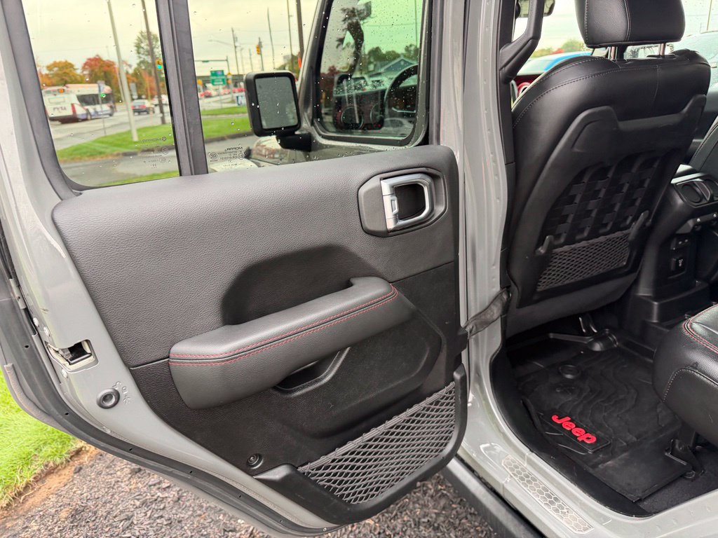Used 2021 Jeep Wrangler Unlimited Rubicon AWD/4WD image 22