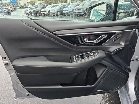 Used 2024 Subaru Legacy Limited image 7