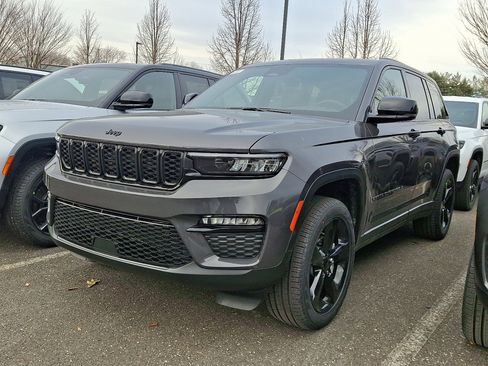New 2025 Jeep Grand Cherokee Limited image 1