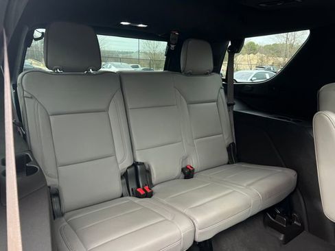 Used 2021 GMC Yukon SLT w/ SLT Luxury Plus Package image 34