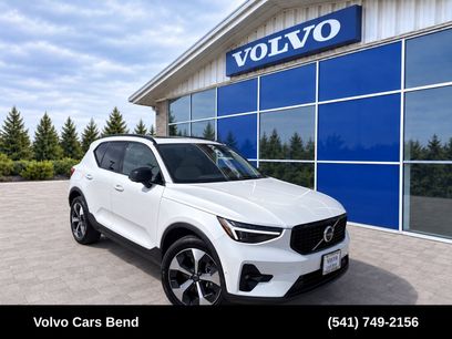 Used 2026 Volvo XC40 B5 Plus