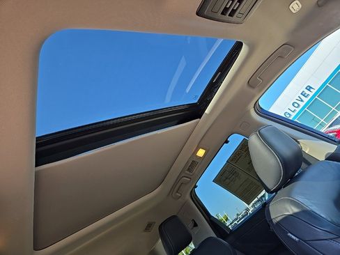 Used 2022 Nissan Pathfinder Platinum image 38