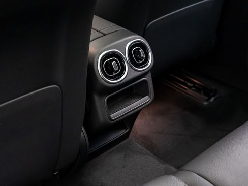 New 2026 Mercedes-Benz GLC 300 4MATIC image 21