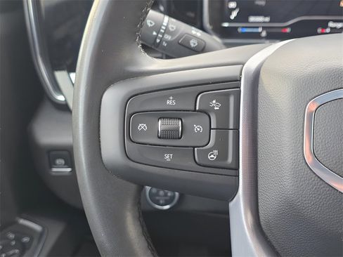 Used 2024 GMC Sierra 1500 SLT image 23