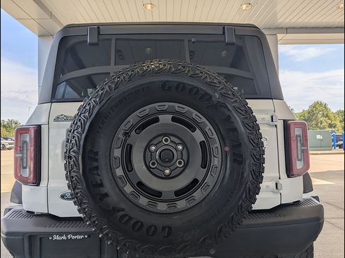 Used 2025 Ford Bronco Badlands AWD/4WD image 14
