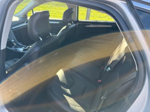 Used 2014 Ford Fusion Titanium image 12