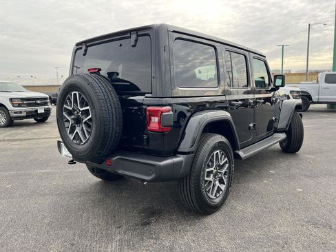 New 2026 Jeep Wrangler Sahara image 6