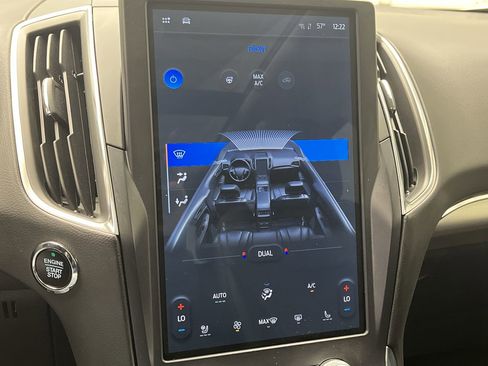 Certified 2023 Ford Edge Titanium w/ Class II Trailer Tow Package image 19