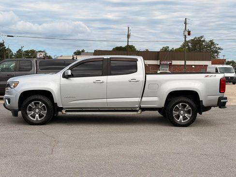 Used 2018 Chevrolet Colorado Z71 AWD/4WD image 6