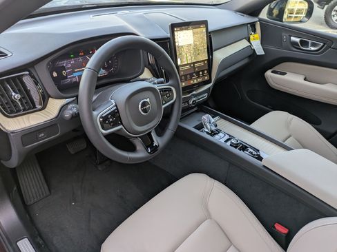 New 2026 Volvo XC60 B5 Plus w/ Climate Package image 12