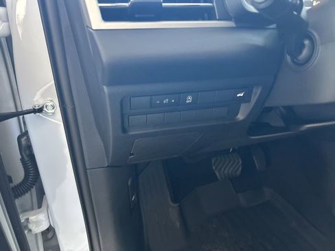 New 2026 Mitsubishi Outlander SE image 41