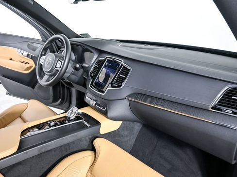 Certified 2024 Volvo XC90 T8 Ultimate AWD/4WD image 27