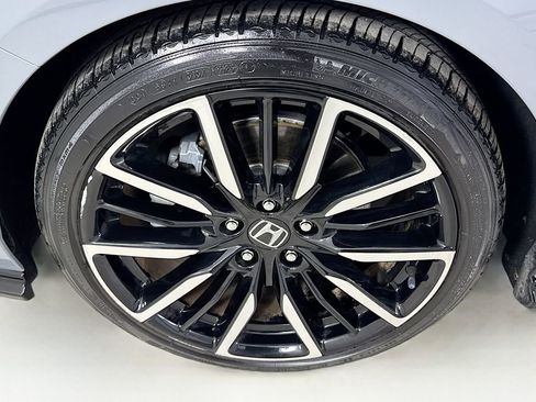 Used 2023 Honda Accord Touring image 42