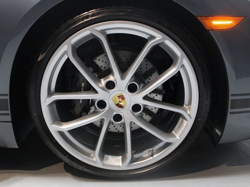 New 2025 Porsche 718 Cayman image 14