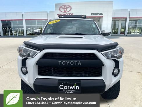 Used 2018 Toyota 4Runner TRD Off-Road Premium AWD/4WD image 8