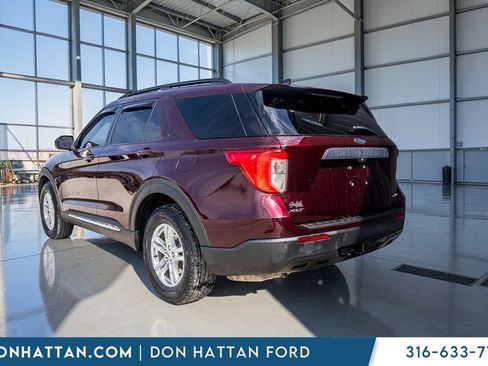 Used 2022 Ford Explorer XLT w/ Class IV Trailer Tow Package AWD/4WD image 29