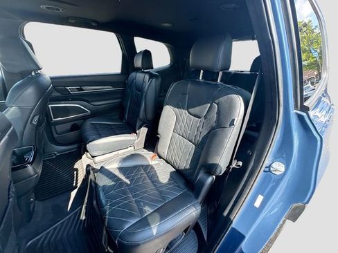 Used 2023 Kia Telluride EX X-Line image 25