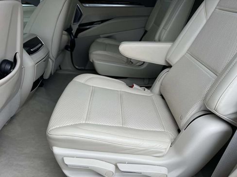 Certified 2025 Cadillac Escalade Sport Platinum AWD/4WD image 20