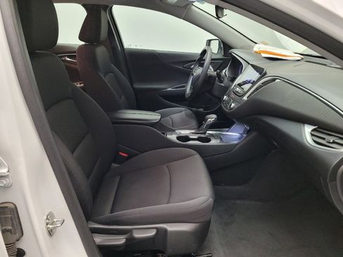 Used 2024 Chevrolet Malibu LT image 21