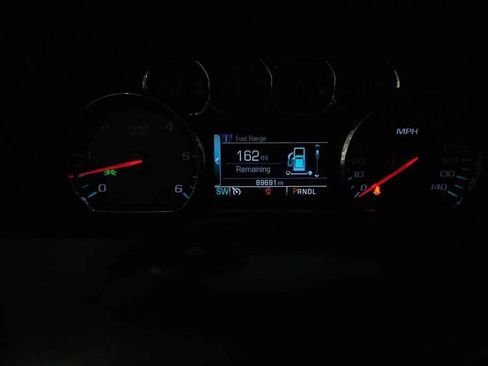 Used 2018 Chevrolet Suburban LT RWD image 43