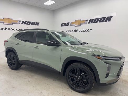 New 2026 Chevrolet Trax ACTIV w/ Driver Confidence Package image 3