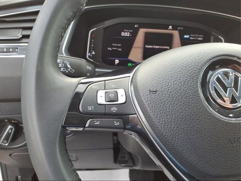 Used 2020 Volkswagen Tiguan SEL image 14