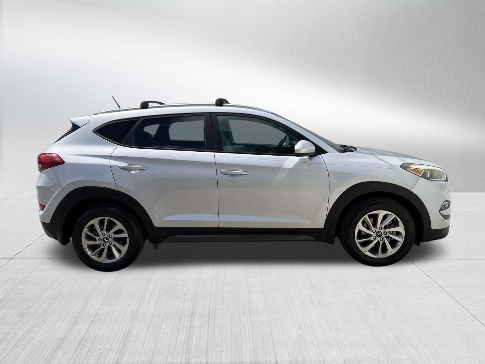 Used 2016 Hyundai Tucson SE w/ Option Group 02 FWD image 5