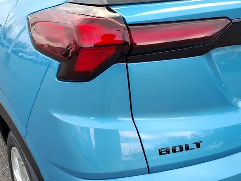 New 2027 Chevrolet Bolt LT w/ Comfort Package image 9