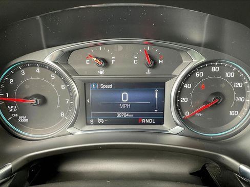 Used 2023 Chevrolet Equinox LT FWD image 13