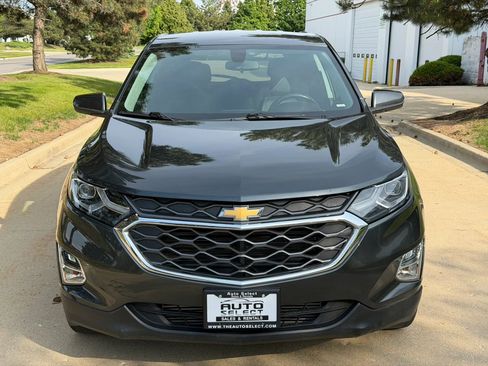 Used 2019 Chevrolet Equinox LT w/ Lights and Bright Package FWD image 2