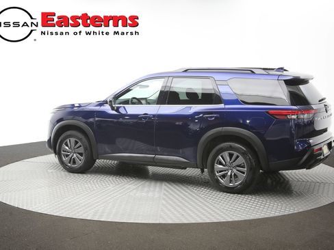 Used 2025 Nissan Pathfinder SV FWD image 61